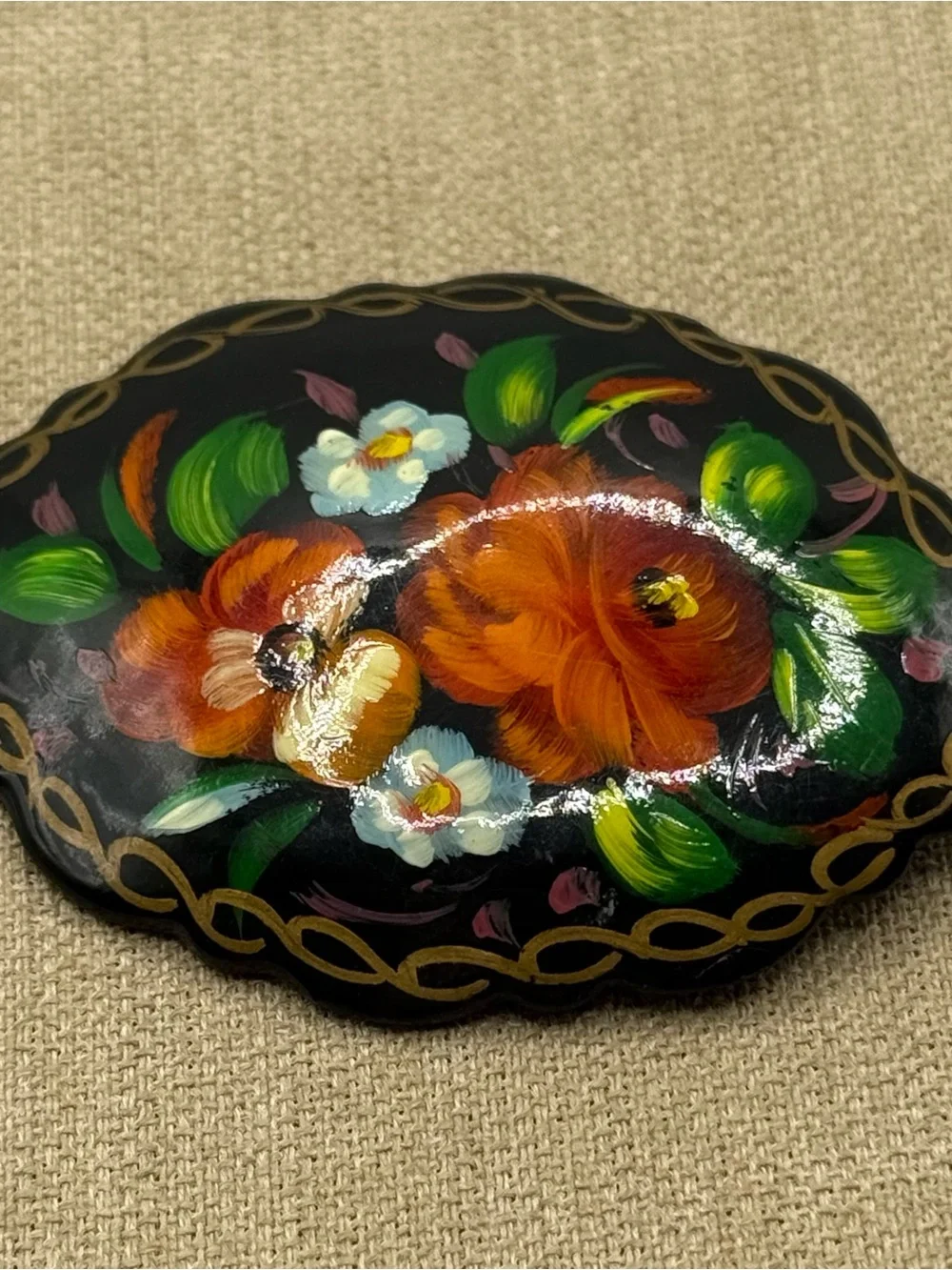 Vintage Russian Lacquer Brooch Hand Painted Floral Fedoskino Style Signed
